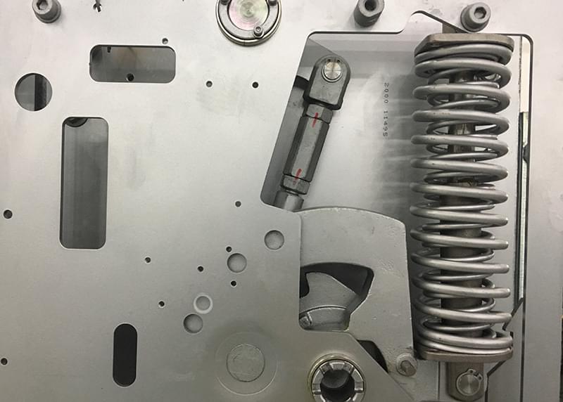 如何從根源上提高開(kāi)關(guān)柜操作機(jī)構(gòu)的耐腐蝕特性，請(qǐng)看......